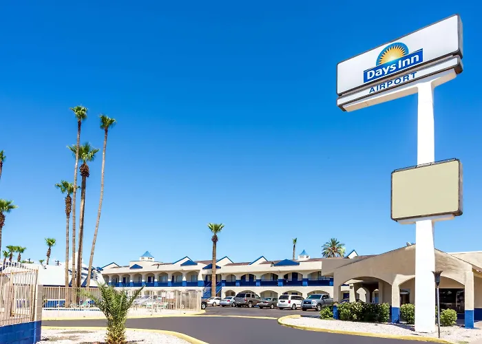 Hotel Days By Wyndham Airport -
