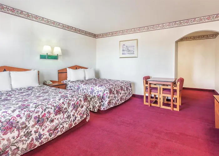 Hotel Days By Wyndham Airport -
