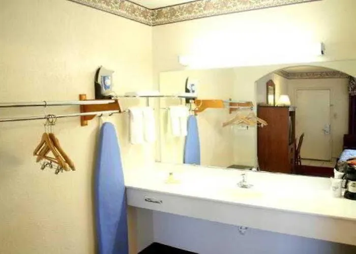 Hotel Days By Wyndham Airport - Phoenix